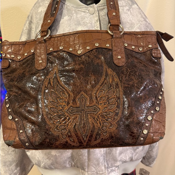Blazin Roxx Brown Embossed Shoulder Bag - Picture 2 of 11